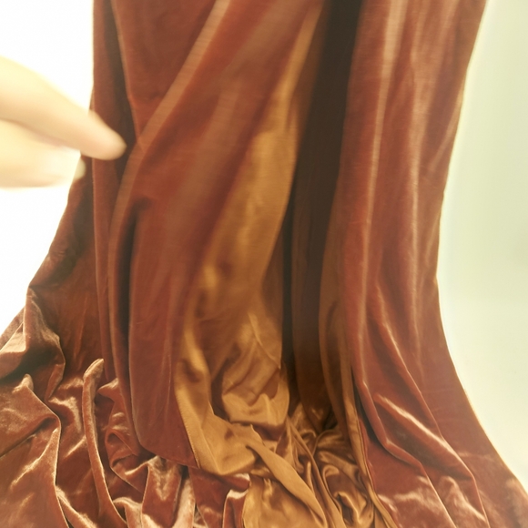 Revelery Rory Velvet Maxi Bridesmaid Formal Dress Size 0 - Picture 4 of 9